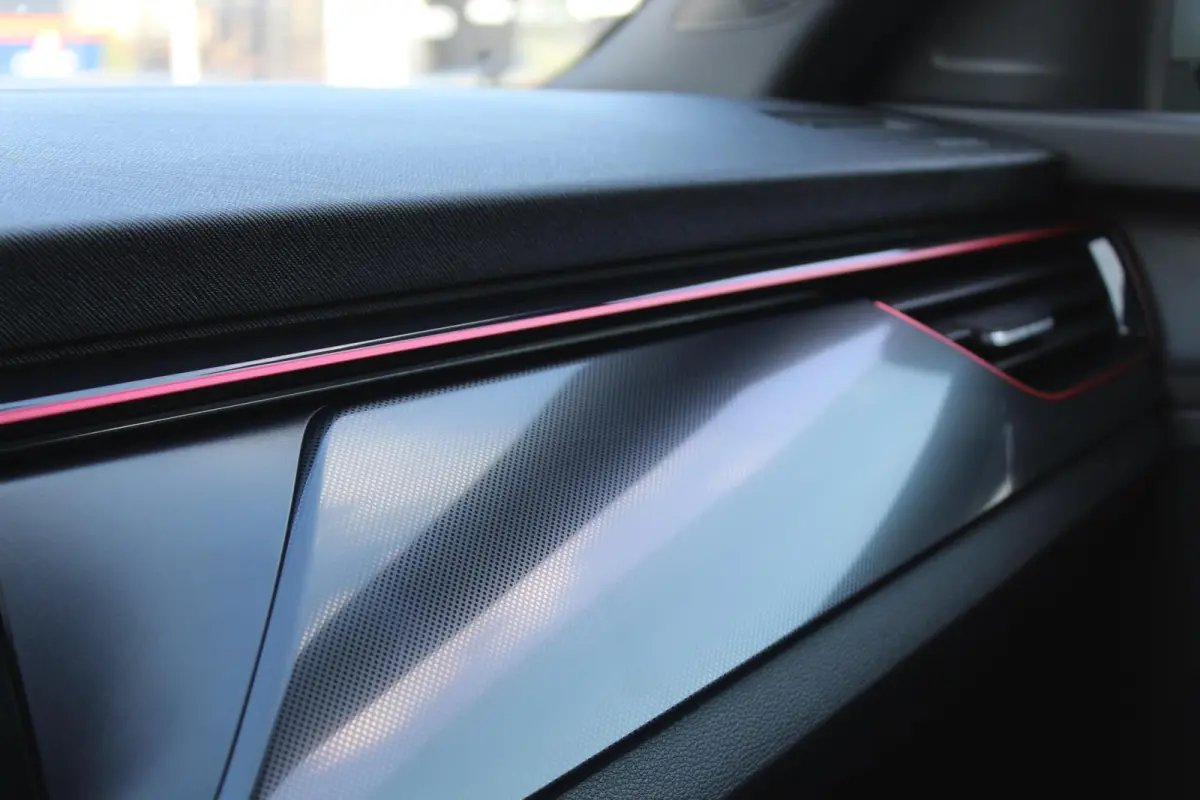 1.0 TSI Sport Business