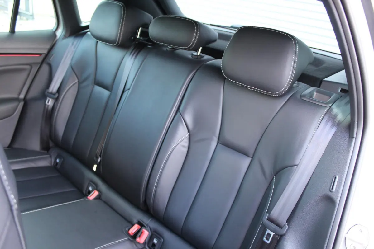 1.0 TSI Sport Business