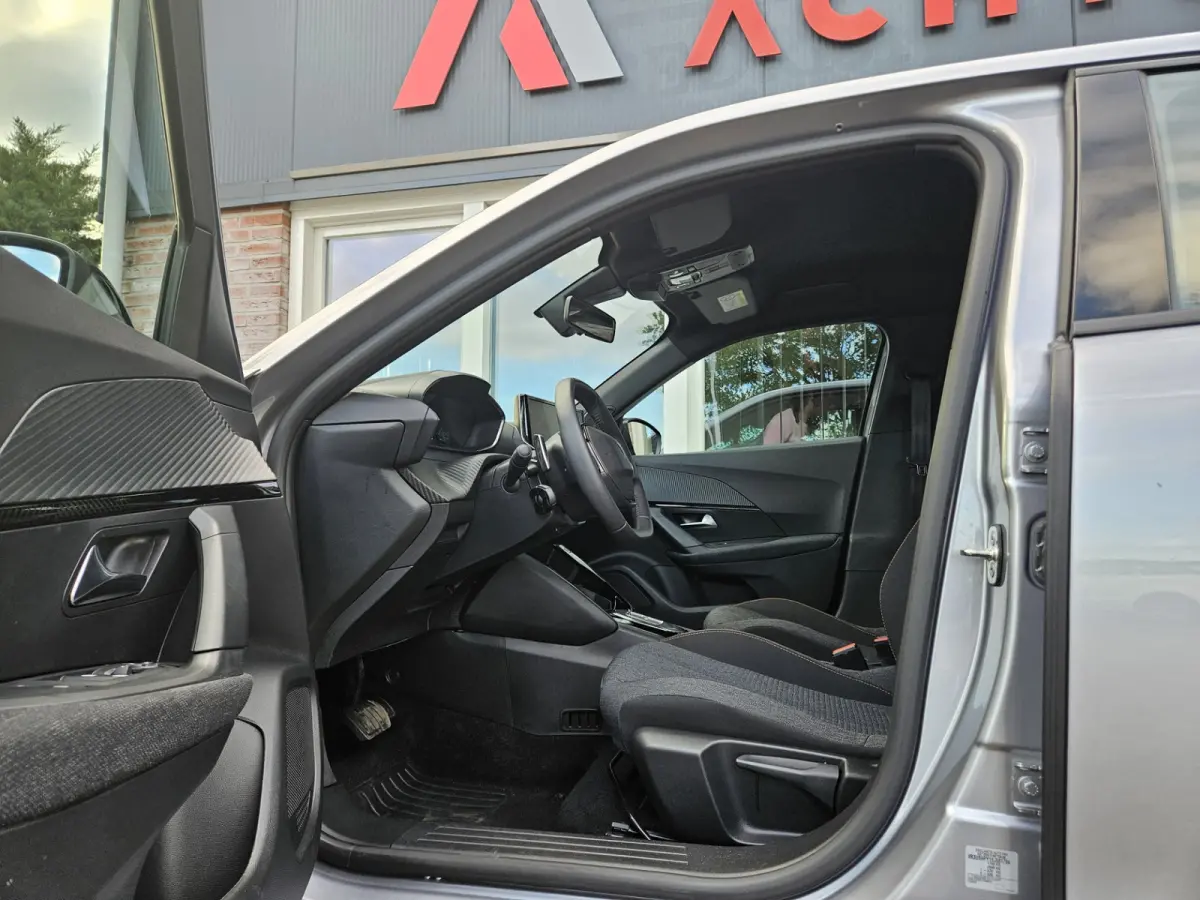 1.2 Hybrid 136 Style Carplay! LED! Automaat! Cruise Control! Mooie/Nette Auto!
