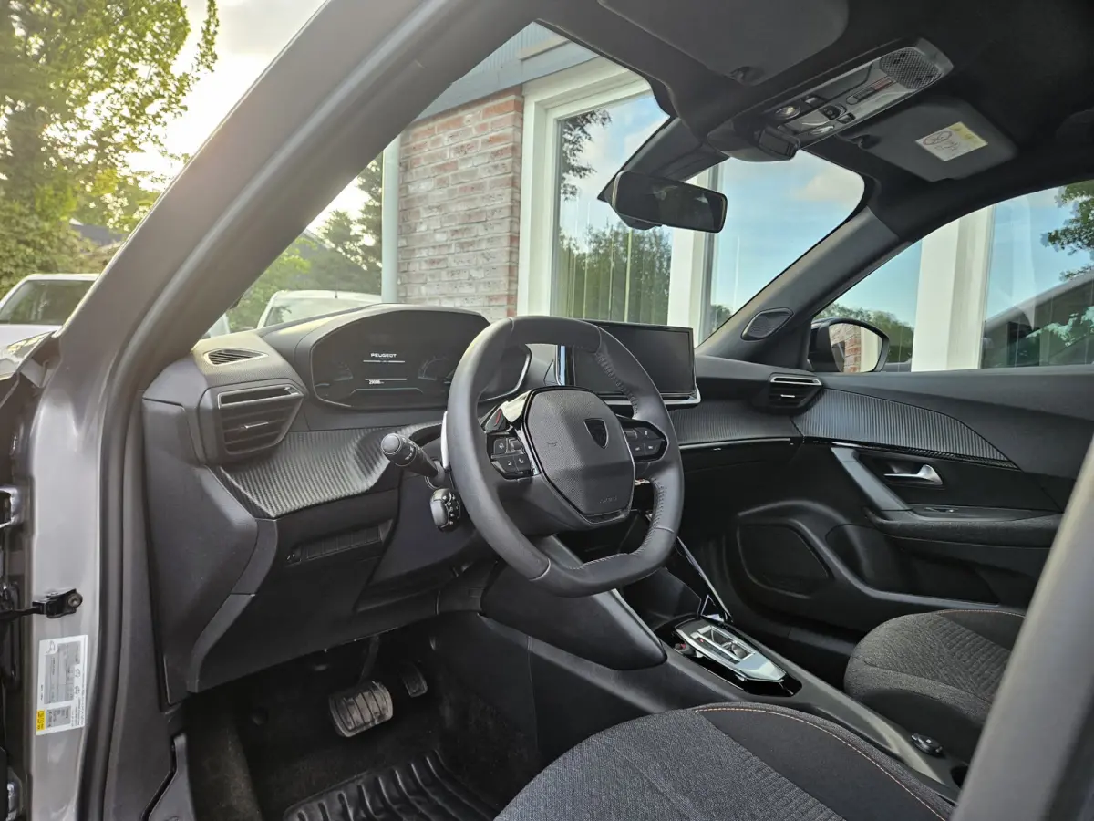 1.2 Hybrid 136 Style Carplay! LED! Automaat! Cruise Control! Mooie/Nette Auto!