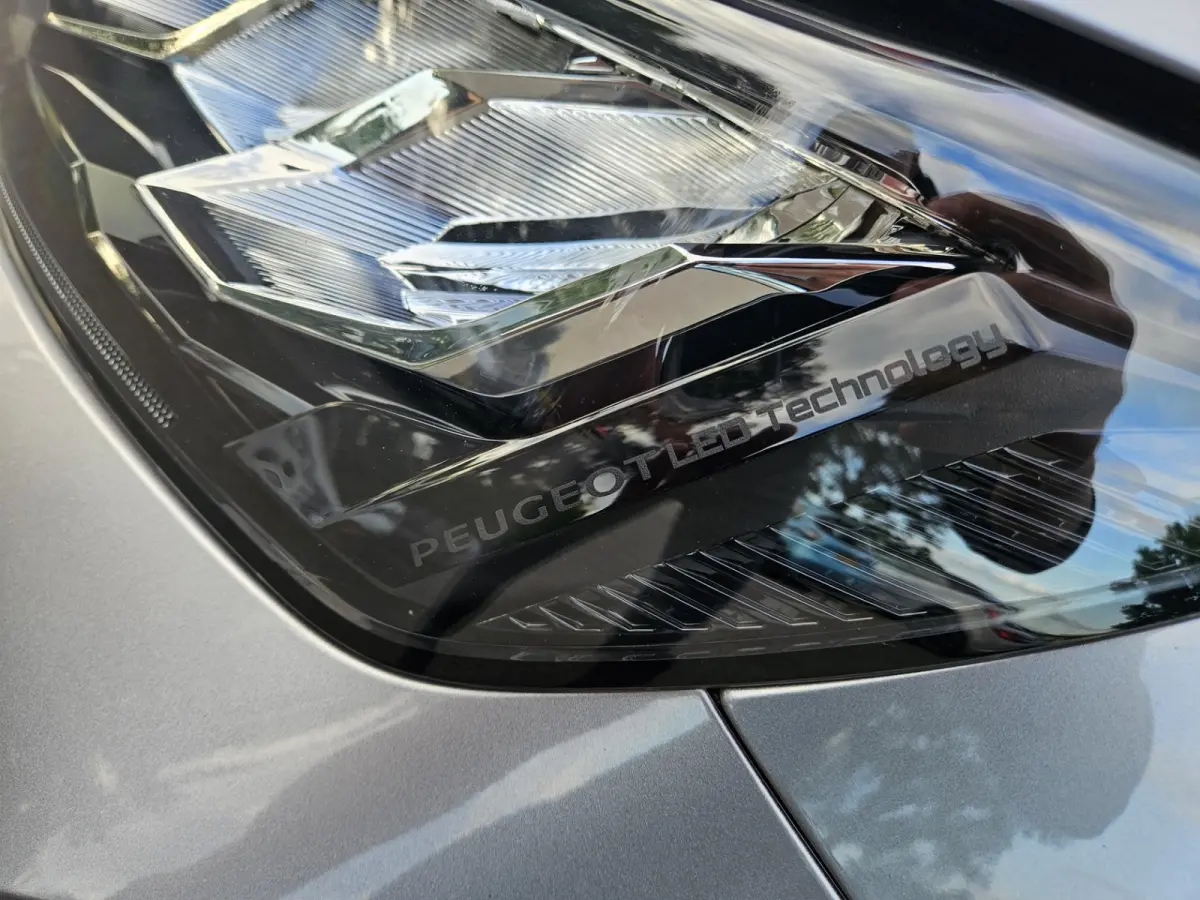 1.2 Hybrid 136 Style Carplay! LED! Automaat! Cruise Control! Mooie/Nette Auto!