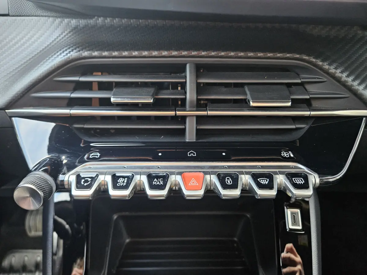 1.2 Hybrid 136 Style Carplay! LED! Automaat! Cruise Control! Mooie/Nette Auto!