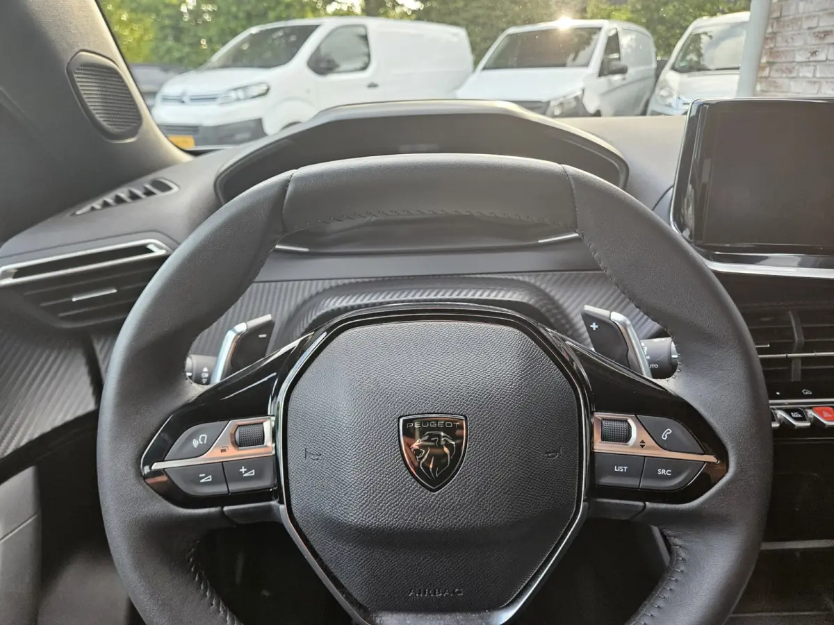 1.2 Hybrid 136 Style Carplay! LED! Automaat! Cruise Control! Mooie/Nette Auto!