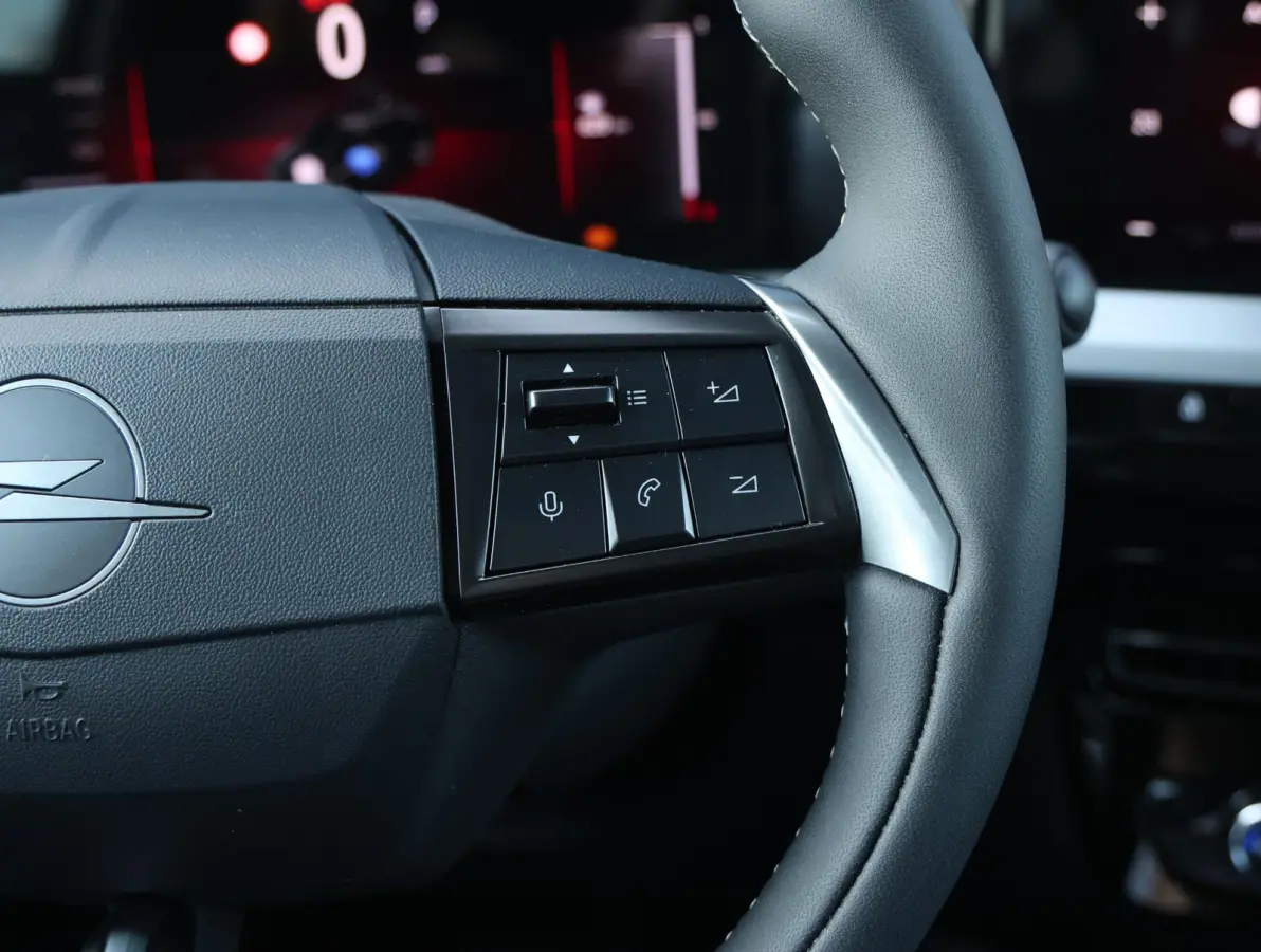 1.2 Turbo Hybrid GS 1ste Eigenaar | Stuurverwarming | FULL LED | Camera | Privacy Glass | AppleCarPlay/AndroidAuto | Navigatie | Keyless | Isofix |