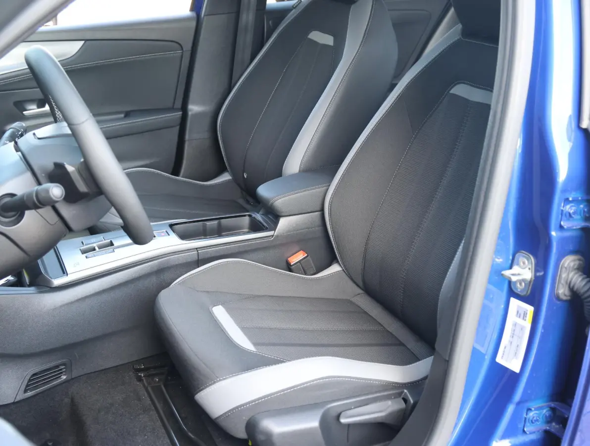 1.2 Turbo Hybrid GS 1ste Eigenaar | Stuurverwarming | FULL LED | Camera | Privacy Glass | AppleCarPlay/AndroidAuto | Navigatie | Keyless | Isofix |
