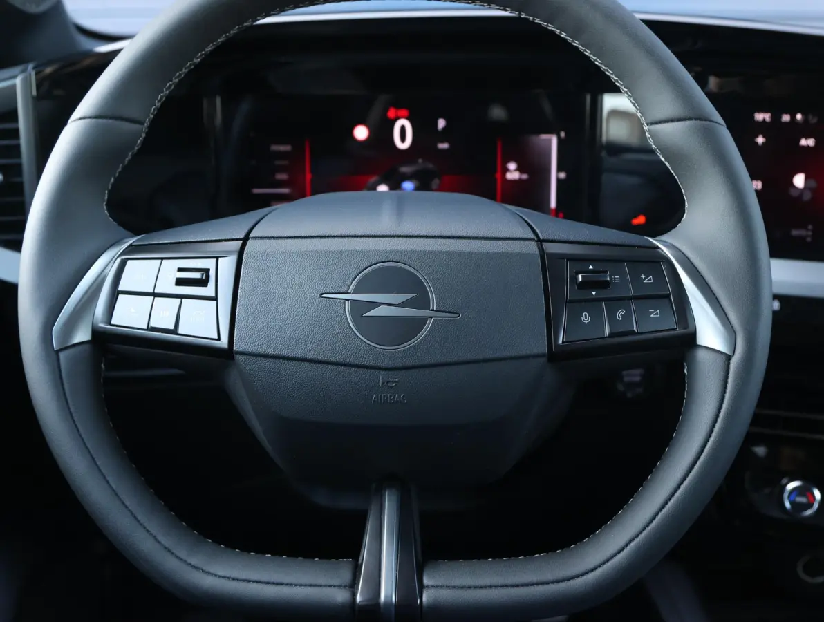 1.2 Turbo Hybrid GS 1ste Eigenaar | Stuurverwarming | FULL LED | Camera | Privacy Glass | AppleCarPlay/AndroidAuto | Navigatie | Keyless | Isofix |