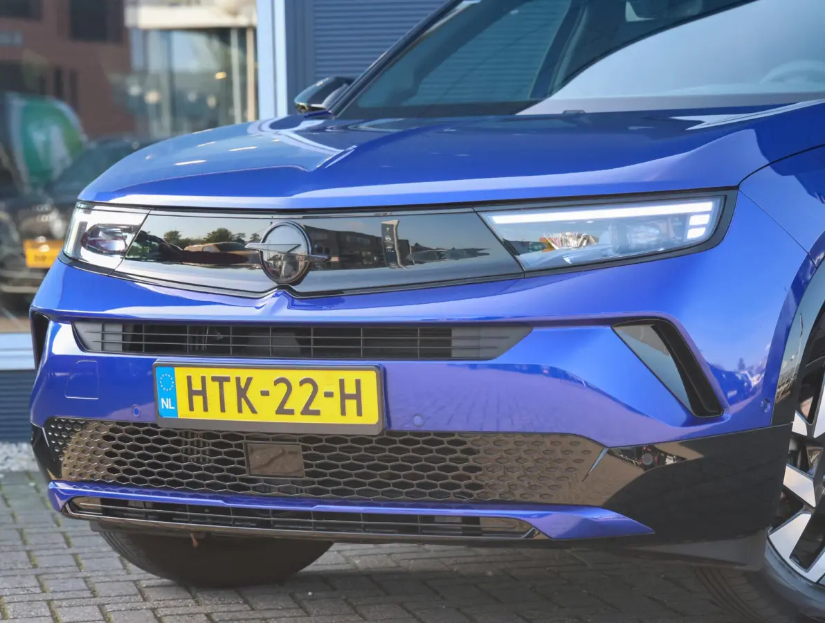1.2 Turbo Hybrid GS 1ste Eigenaar | Stuurverwarming | FULL LED | Camera | Privacy Glass | AppleCarPlay/AndroidAuto | Navigatie | Keyless | Isofix |