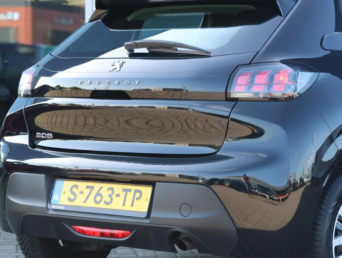 1.2 PureTech Active 1ste Eigenaar | Airco | Cruise Control | Apple Carplay & Android Auto