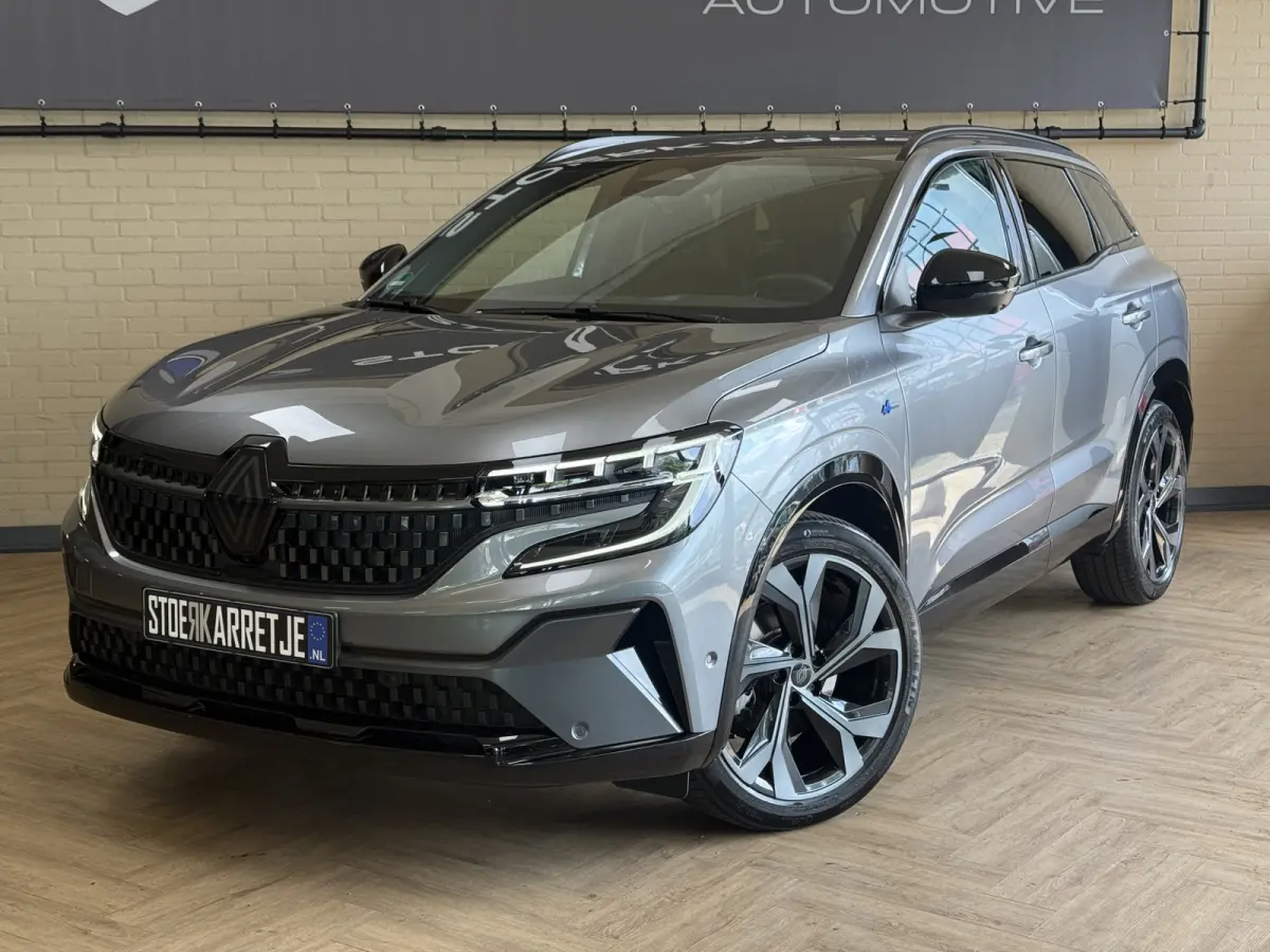 1.2 Full hybrid 200pk iconic esprit Alpine | Groot Navi | 20" | 360 | ACC | HUD | Dodehoek | Stoel, stuur & Voorruit verwarming | 100% Dealer Onderhouden! Verlengde Garantie tot 04-2028