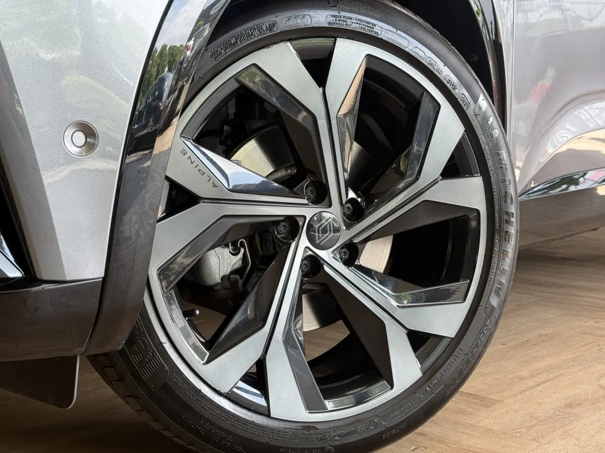 1.2 Full hybrid 200pk iconic esprit Alpine | Groot Navi | 20" | 360 | ACC | HUD | Dodehoek | Stoel, stuur & Voorruit verwarming | 100% Dealer Onderhouden! Verlengde Garantie tot 04-2028