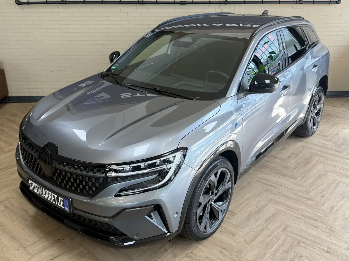 1.2 Full hybrid 200pk iconic esprit Alpine | Groot Navi | 20" | 360 | ACC | HUD | Dodehoek | Stoel, stuur & Voorruit verwarming | 100% Dealer Onderhouden! Verlengde Garantie tot 04-2028