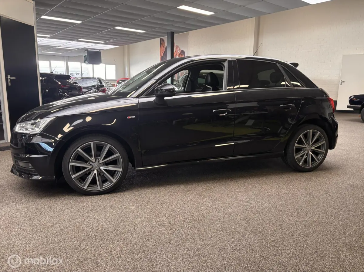 1.0 TFSI DSG Advance S-Line Leer