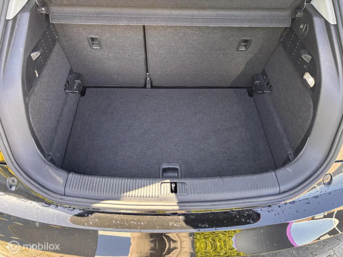 1.0 TFSI DSG Advance S-Line Leer