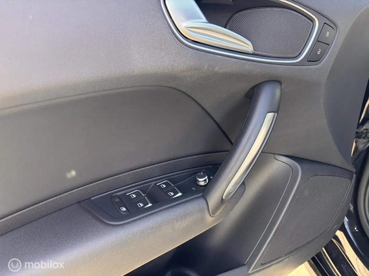1.0 TFSI DSG Advance S-Line Leer