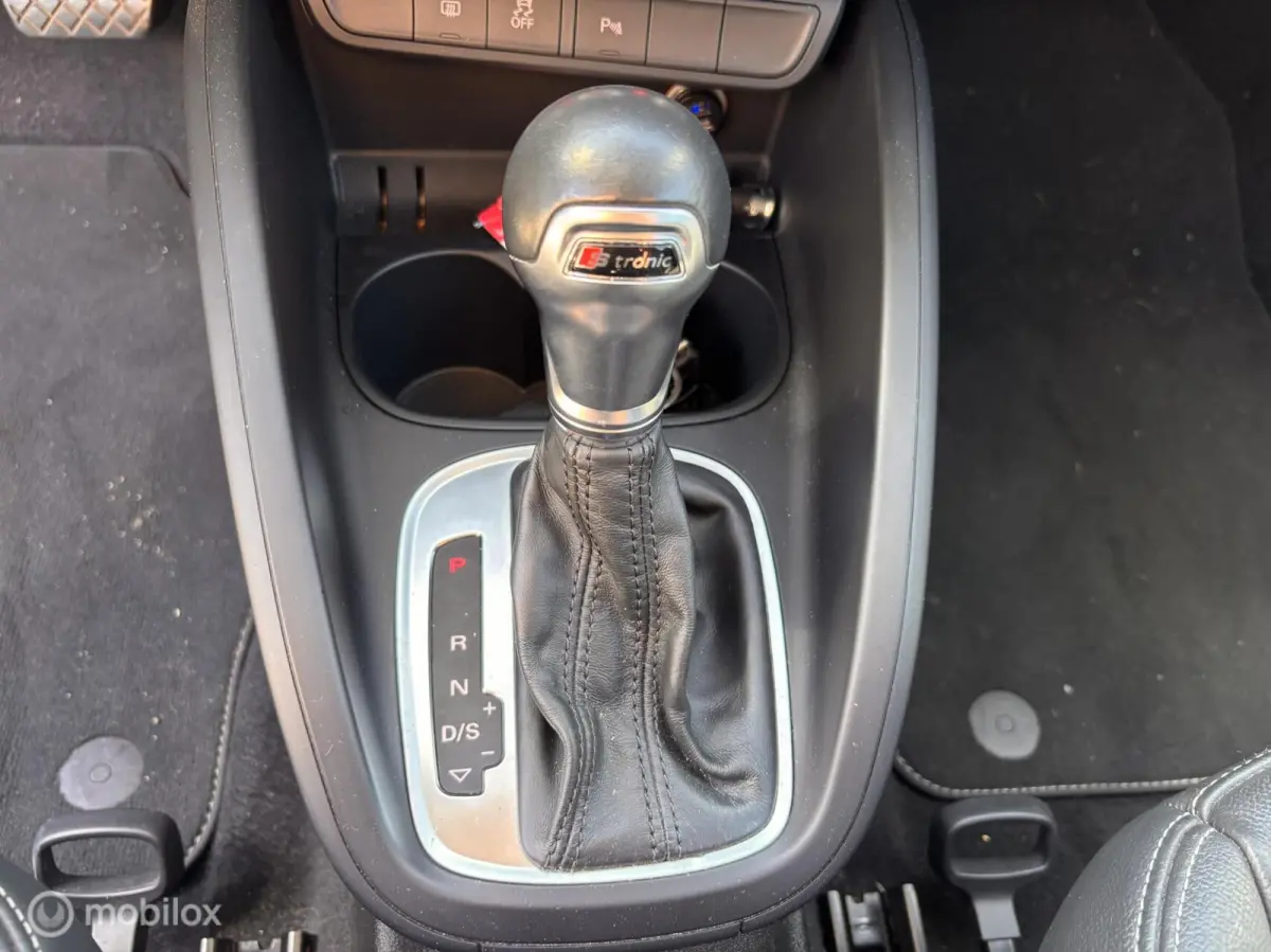 1.0 TFSI DSG Advance S-Line Leer
