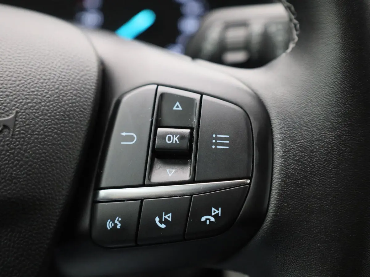 1.0 EcoBoost Hybrid Titanium | CLIMATE CONTROL | PARKEERSENSOREN | APPLE CARPLAY | CRUISE CONTROL | LMV |