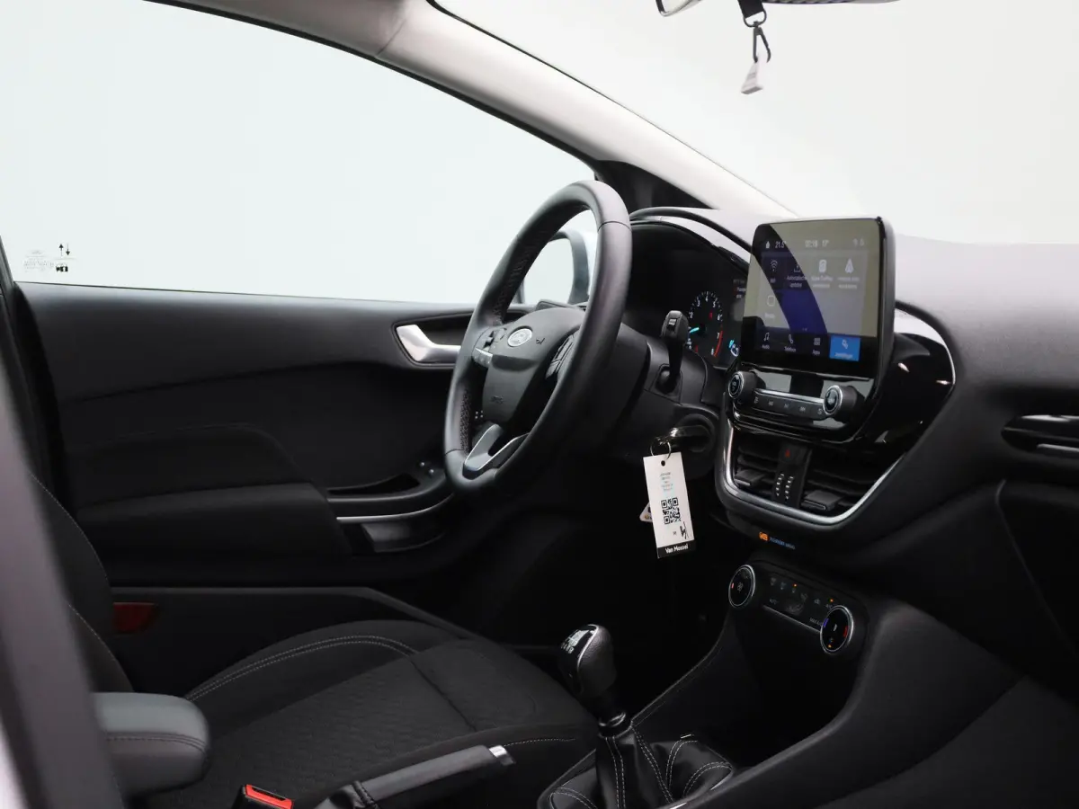 1.0 EcoBoost Hybrid Titanium | CLIMATE CONTROL | PARKEERSENSOREN | APPLE CARPLAY | CRUISE CONTROL | LMV |