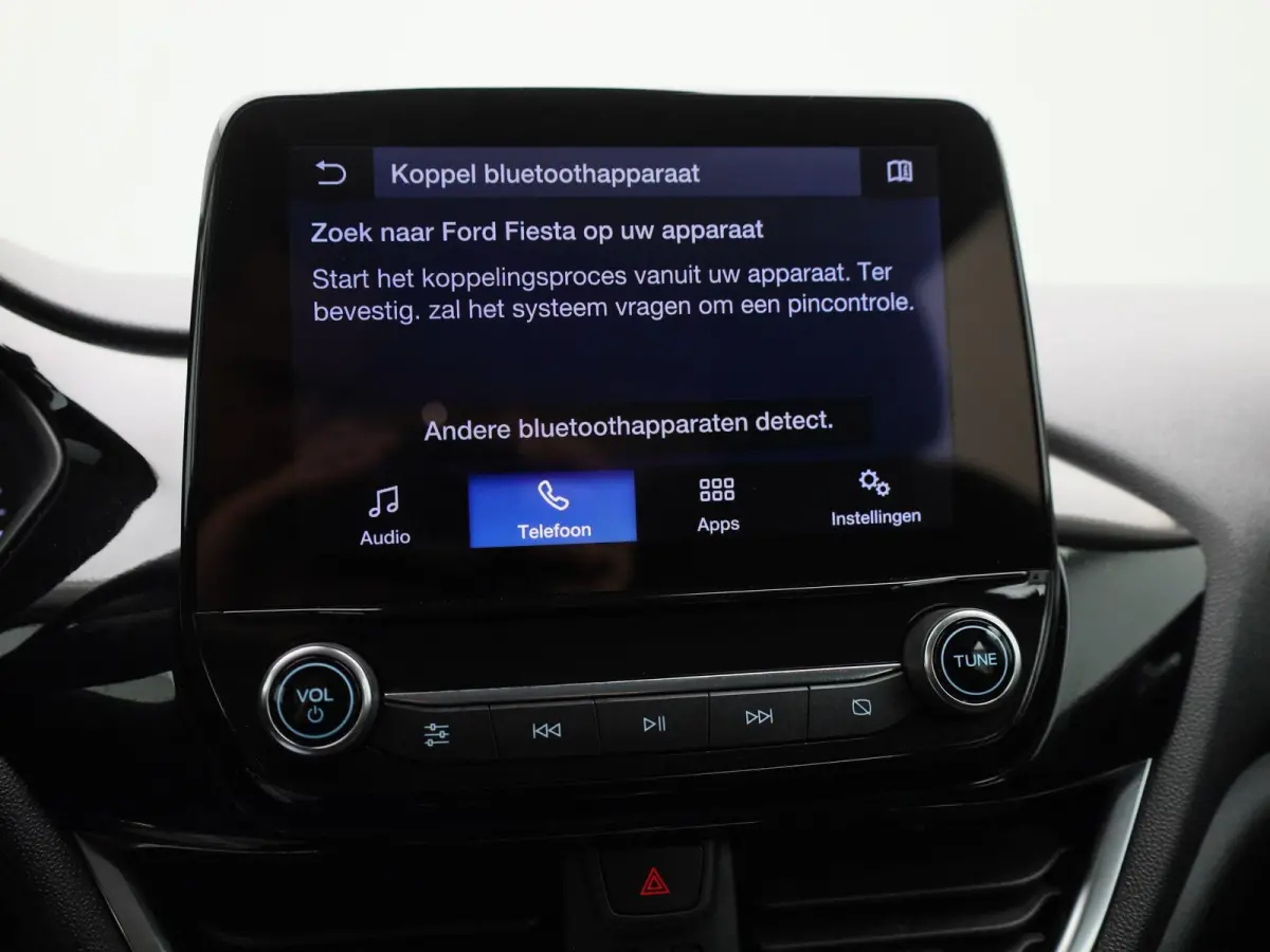 1.0 EcoBoost Hybrid Titanium | CLIMATE CONTROL | PARKEERSENSOREN | APPLE CARPLAY | CRUISE CONTROL | LMV |