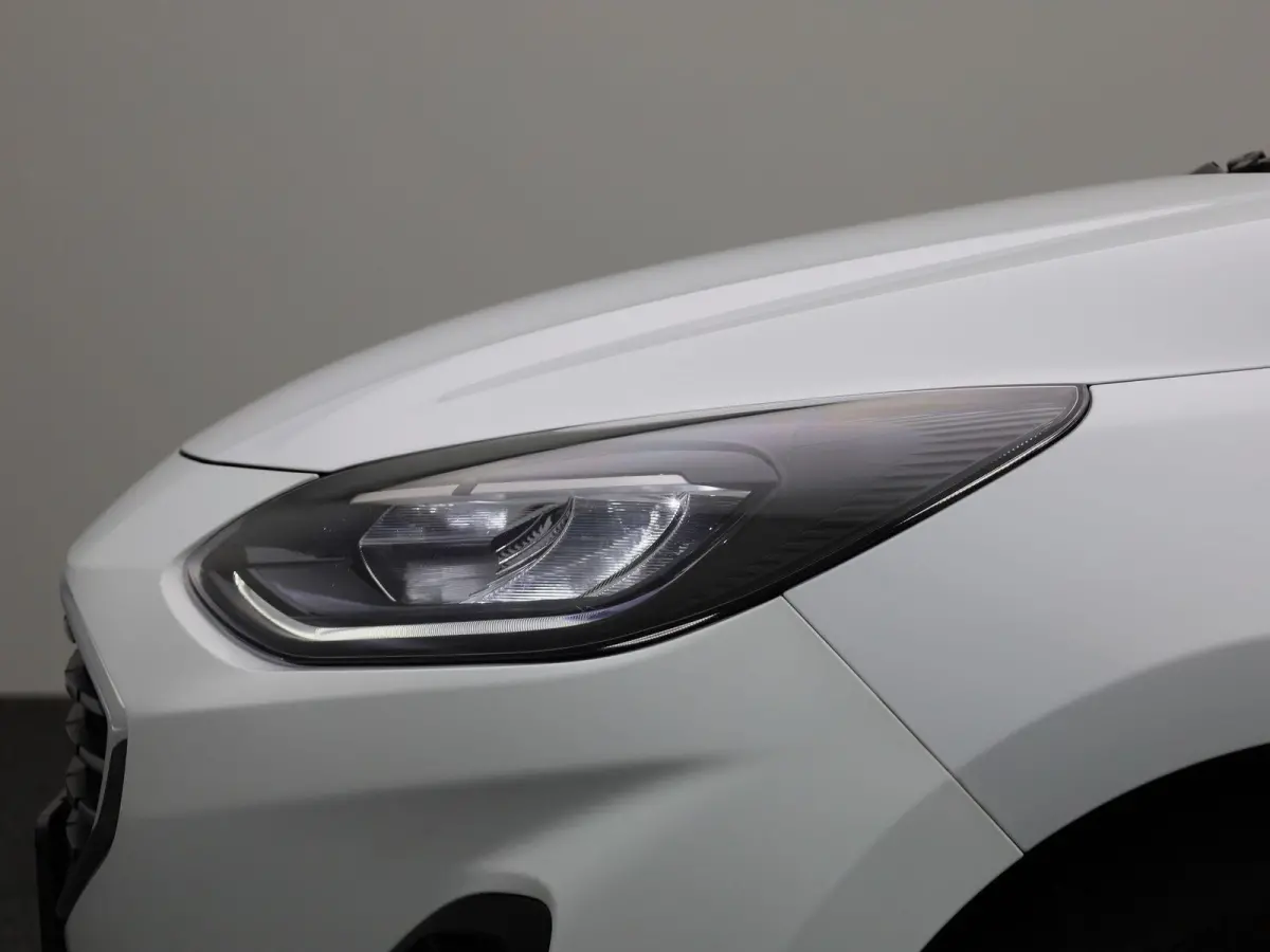 1.0 EcoBoost Hybrid Titanium | CLIMATE CONTROL | PARKEERSENSOREN | APPLE CARPLAY | CRUISE CONTROL | LMV |