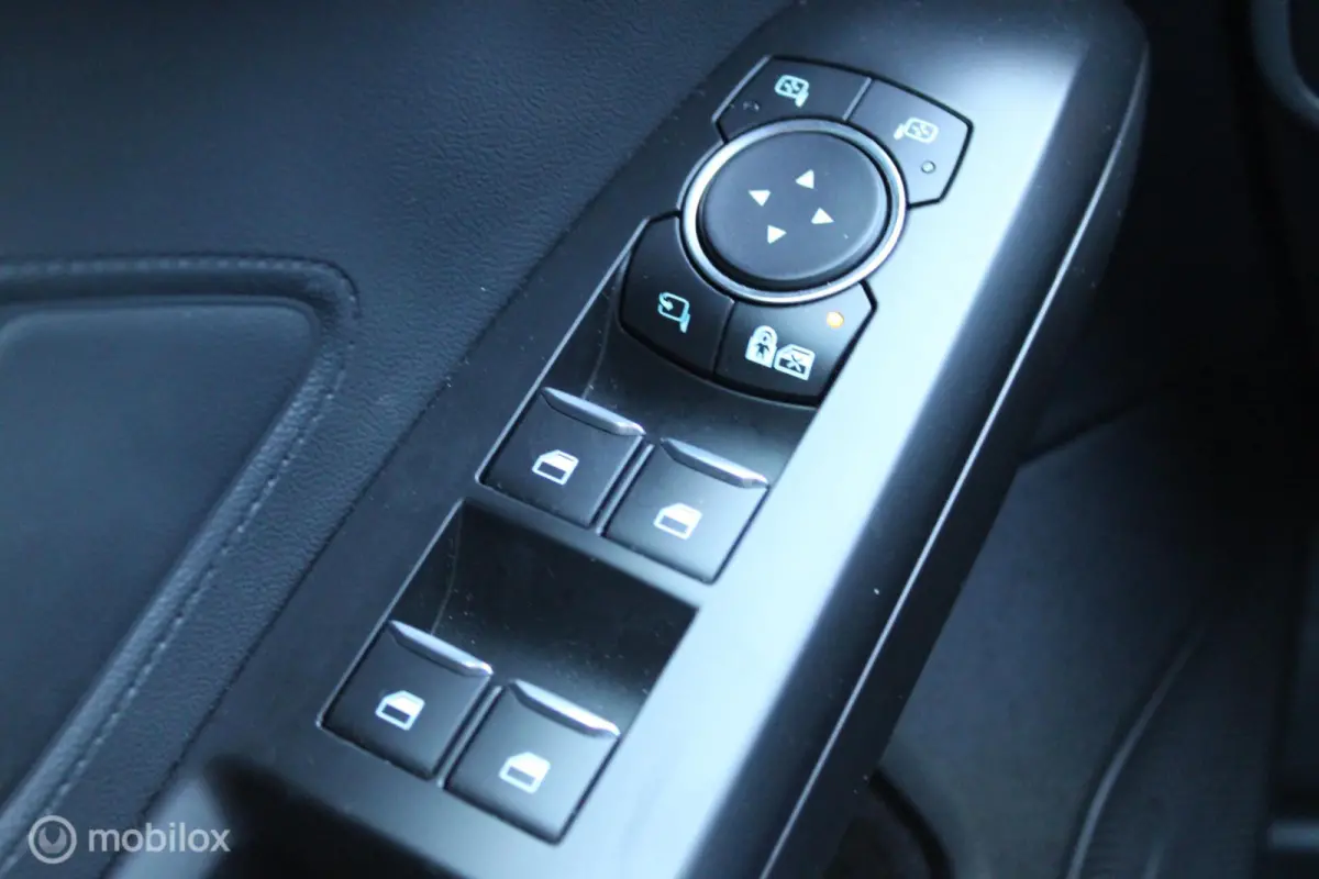 1.0 EcoBoost 125 PK Hybrid ST Line X Business, Trekhaak, Donker glas, Cruise, Clima, Pdc voor + achter + Camera, Navi, App connect, Keyless Go-Entry