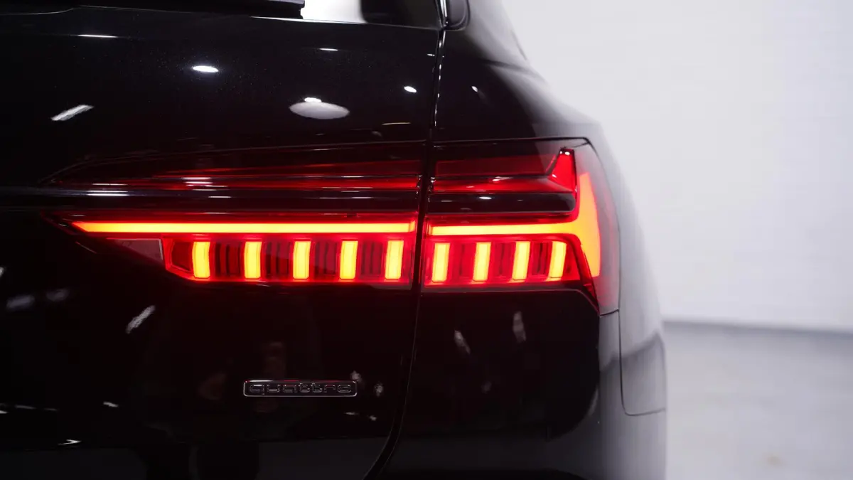 50 TFSI e 299 pk Quattro S Line Panodak, Trekhaak SOH 94% Matrix LED Koplampen, Shadow Look Plus, Adapt. Cruise Control