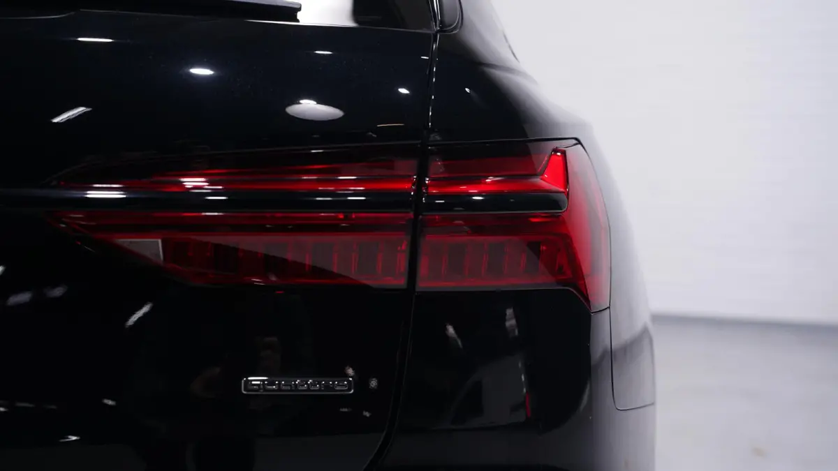 50 TFSI e 299 pk Quattro S Line Panodak, Trekhaak SOH 94% Matrix LED Koplampen, Shadow Look Plus, Adapt. Cruise Control