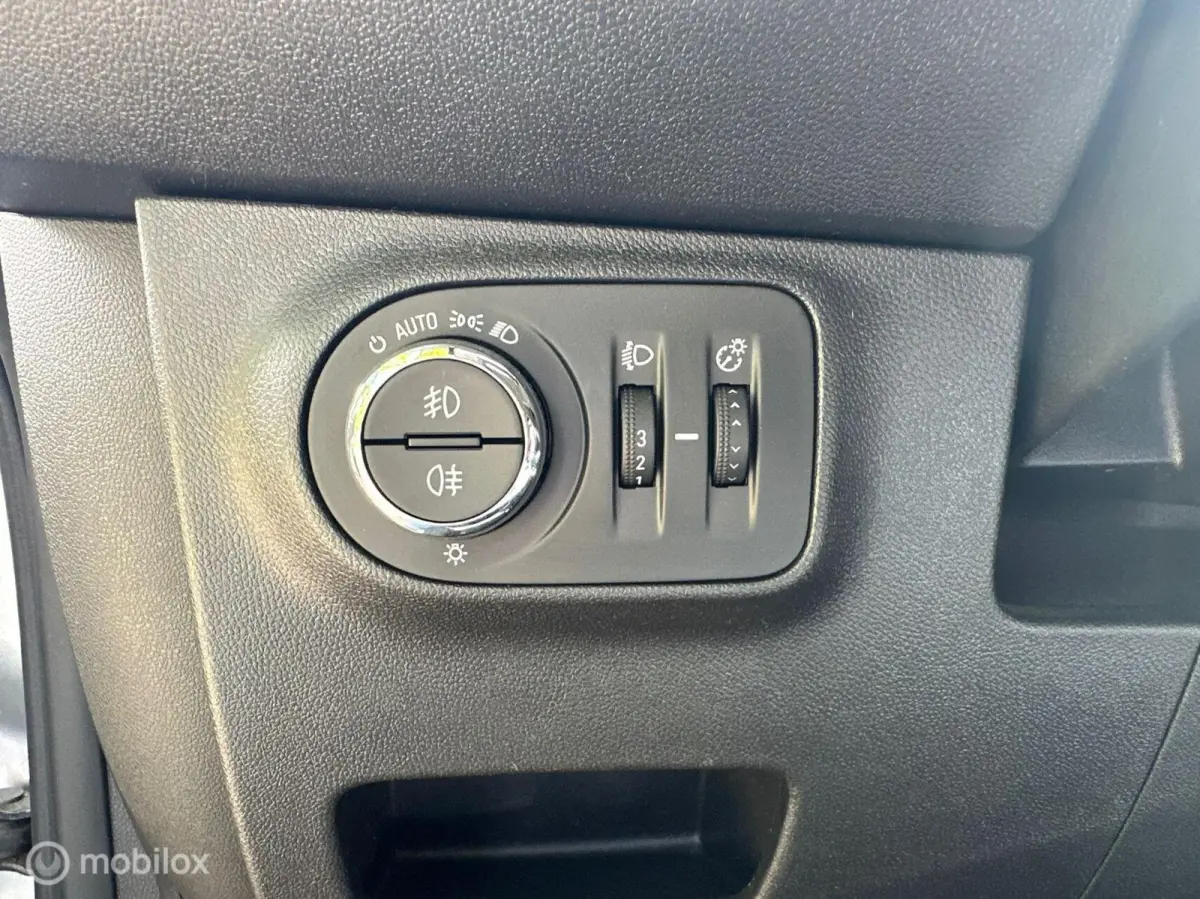 1.4 Online Edition AUTOMAAT-AIRCO-CRUISE