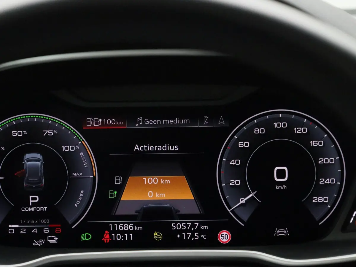 45 TFSI-e S tronic Bus. Ed. Attraction | ACHTERUITRIJCAMERA | ELEKTRISCHE KOFFERKLEP | STOELVERWARMING | LEDER | CLIMATE CONTROL | CRUISE CONTROL |