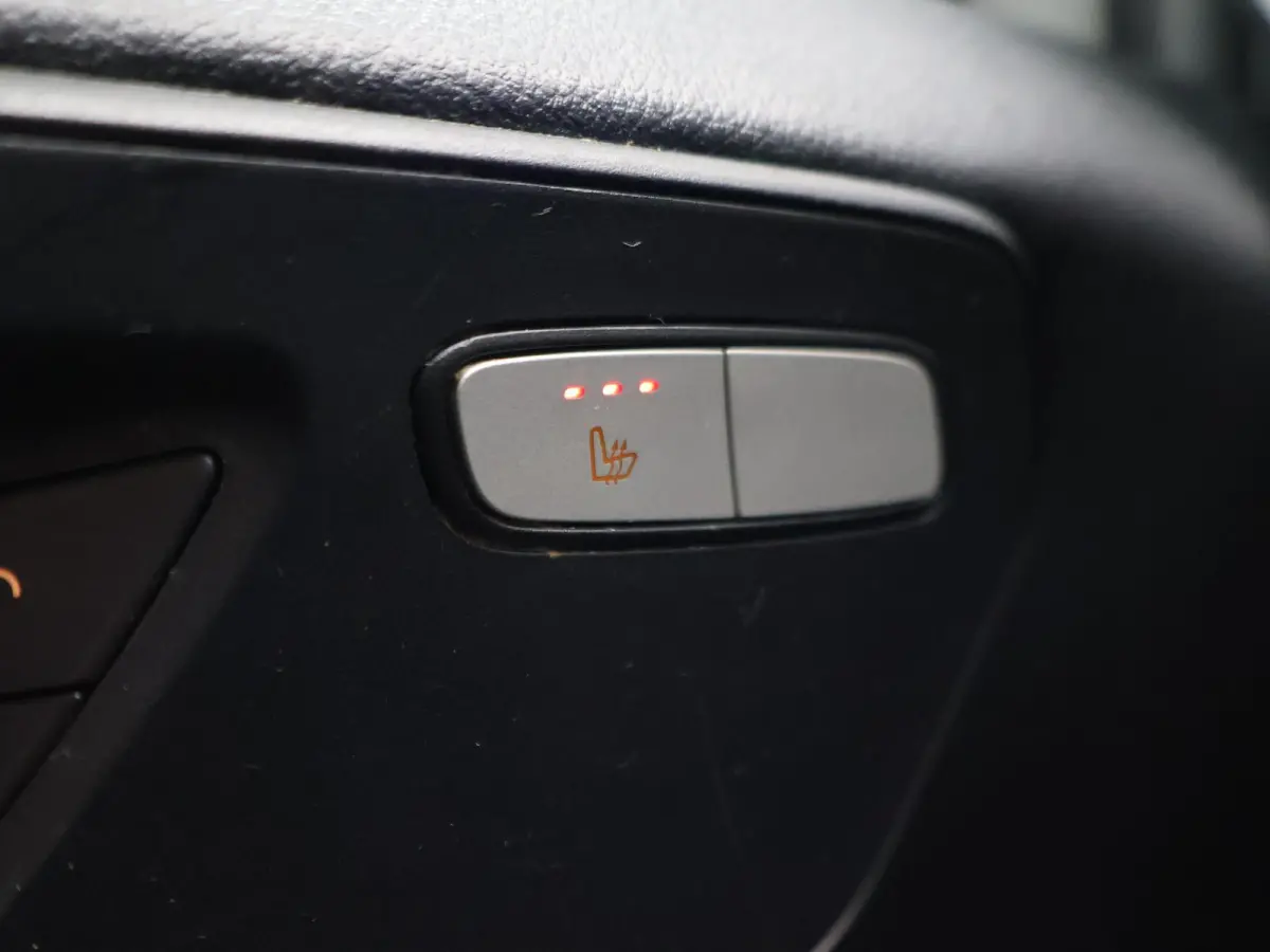 eVito LANG 41 kWh + STOELVERW. | APPLE CARPLAY | IMPERIAAL | DAB | 3-ZITS