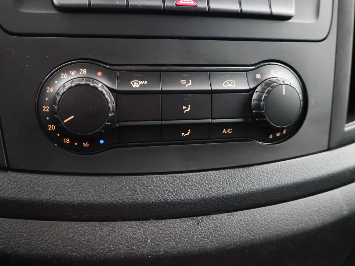 eVito LANG 41 kWh + STOELVERW. | APPLE CARPLAY | IMPERIAAL | DAB | 3-ZITS