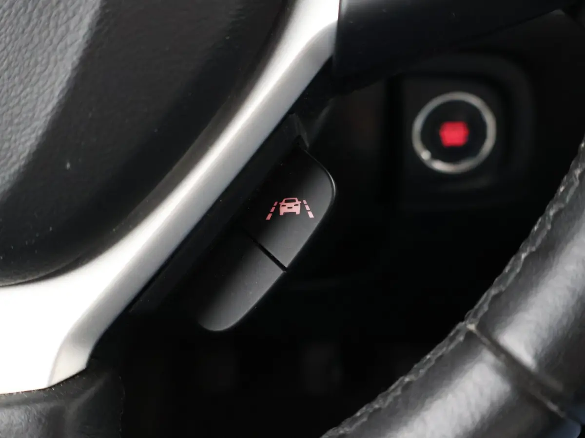 1.4 140 PK BOOSTERJET ALLGRIP STIJL + TREKHAAK | PANORAMA | CARPLAY | ADAPTIVE CRUISE | CAMERA | STOELVERW.