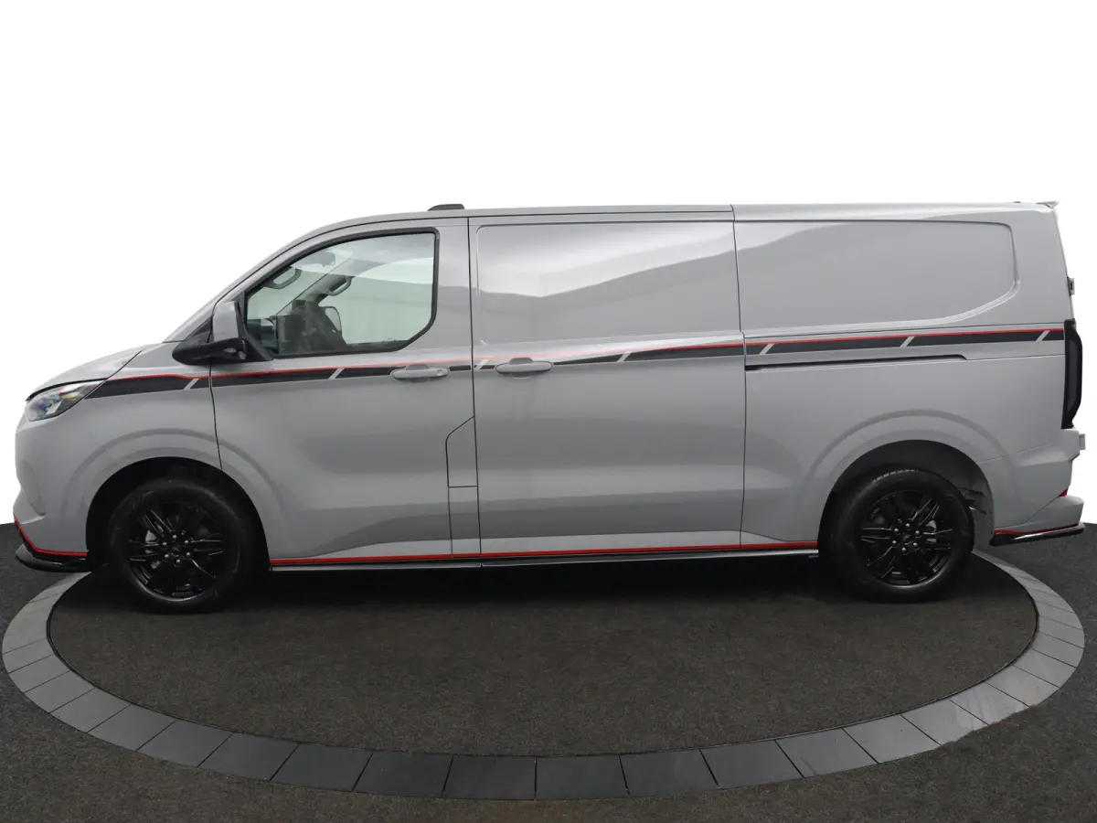 320 2.5 PHEV L2H1 Grey Platinum | 0.99% Financial Lease | Maxton | Leder | 17''' | Navigatie | 360 Camera | Adaptive Cruise | BLIS | LED | Striping | Dubbele Schuifdeur