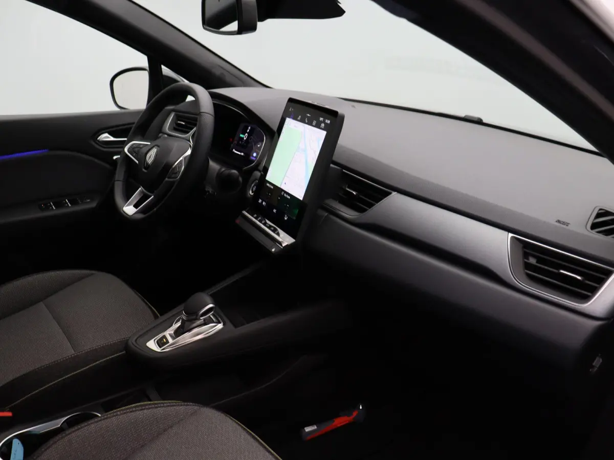 1.6 E-Tech full hybrid 145 techno | Adaptive cruise control | Achteruitrij camera | Climate control | Lichtmetalen velgen 18'' |