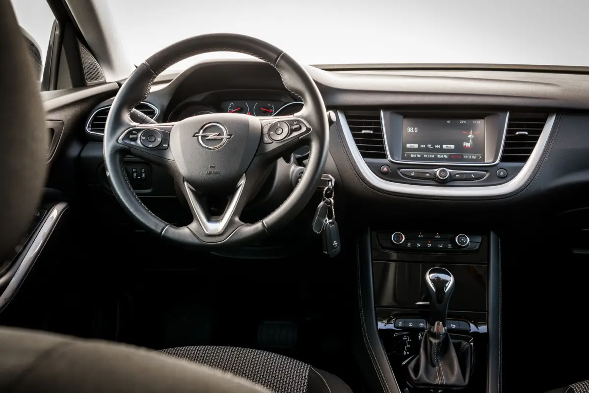 1.2 Turbo Edition Aut. | 24.915 Km | LED | Camera | PDC | Carplay