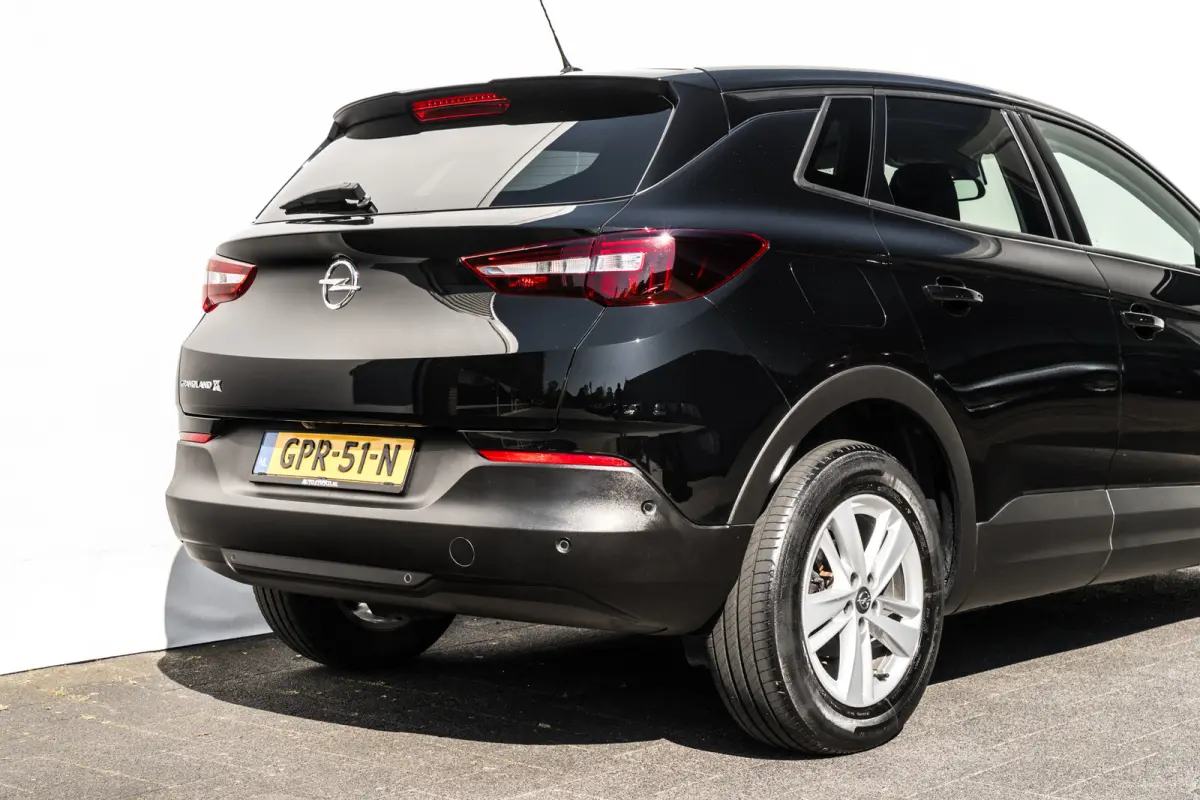 1.2 Turbo Edition Aut. | 24.915 Km | LED | Camera | PDC | Carplay