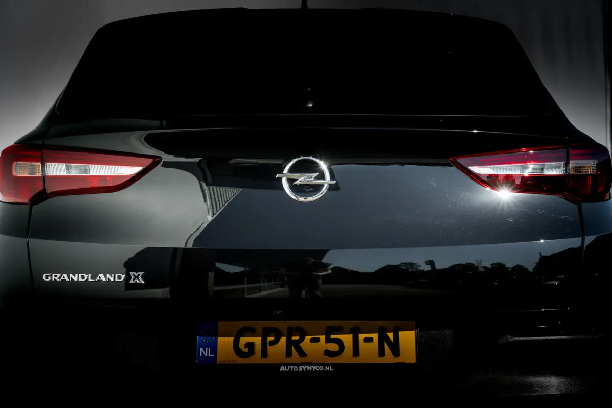 1.2 Turbo Edition Aut. | 24.915 Km | LED | Camera | PDC | Carplay