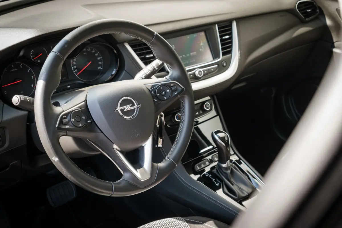 1.2 Turbo Edition Aut. | 24.915 Km | LED | Camera | PDC | Carplay