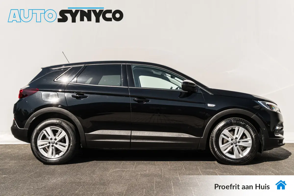 1.2 Turbo Edition Aut. | 24.915 Km | LED | Camera | PDC | Carplay