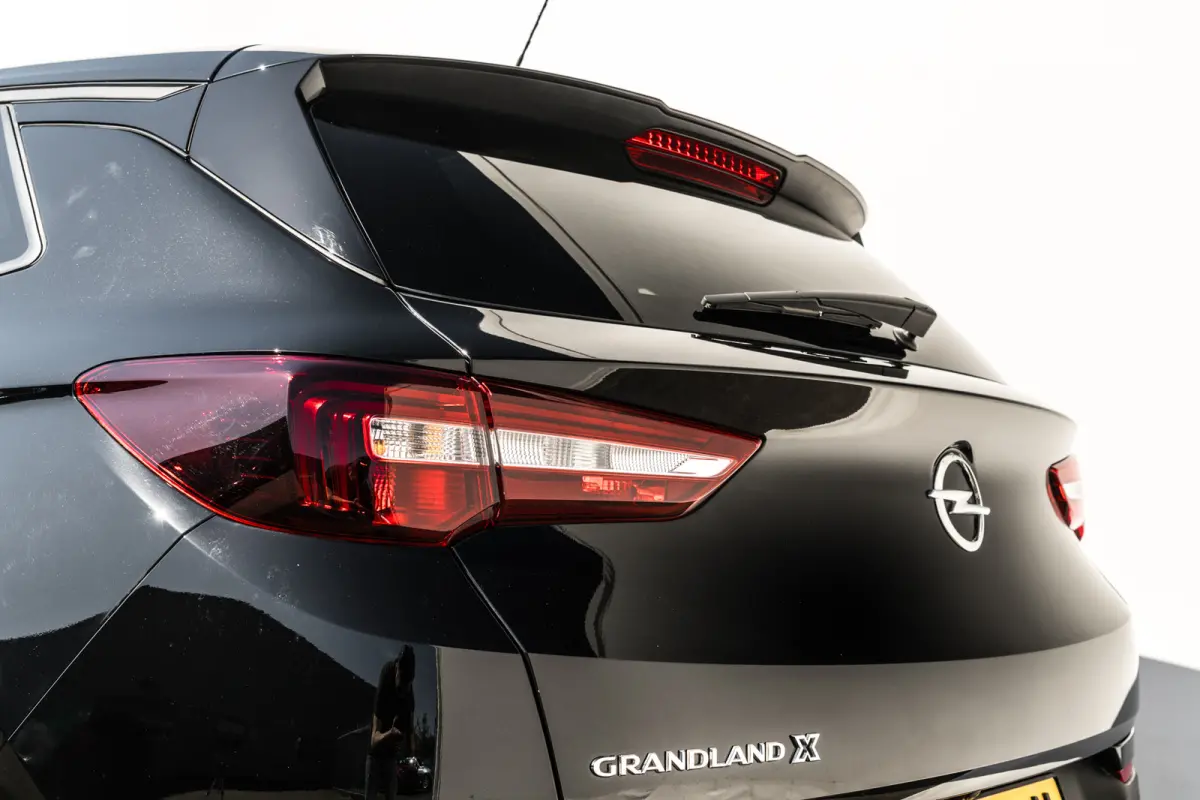 1.2 Turbo Edition Aut. | 24.915 Km | LED | Camera | PDC | Carplay