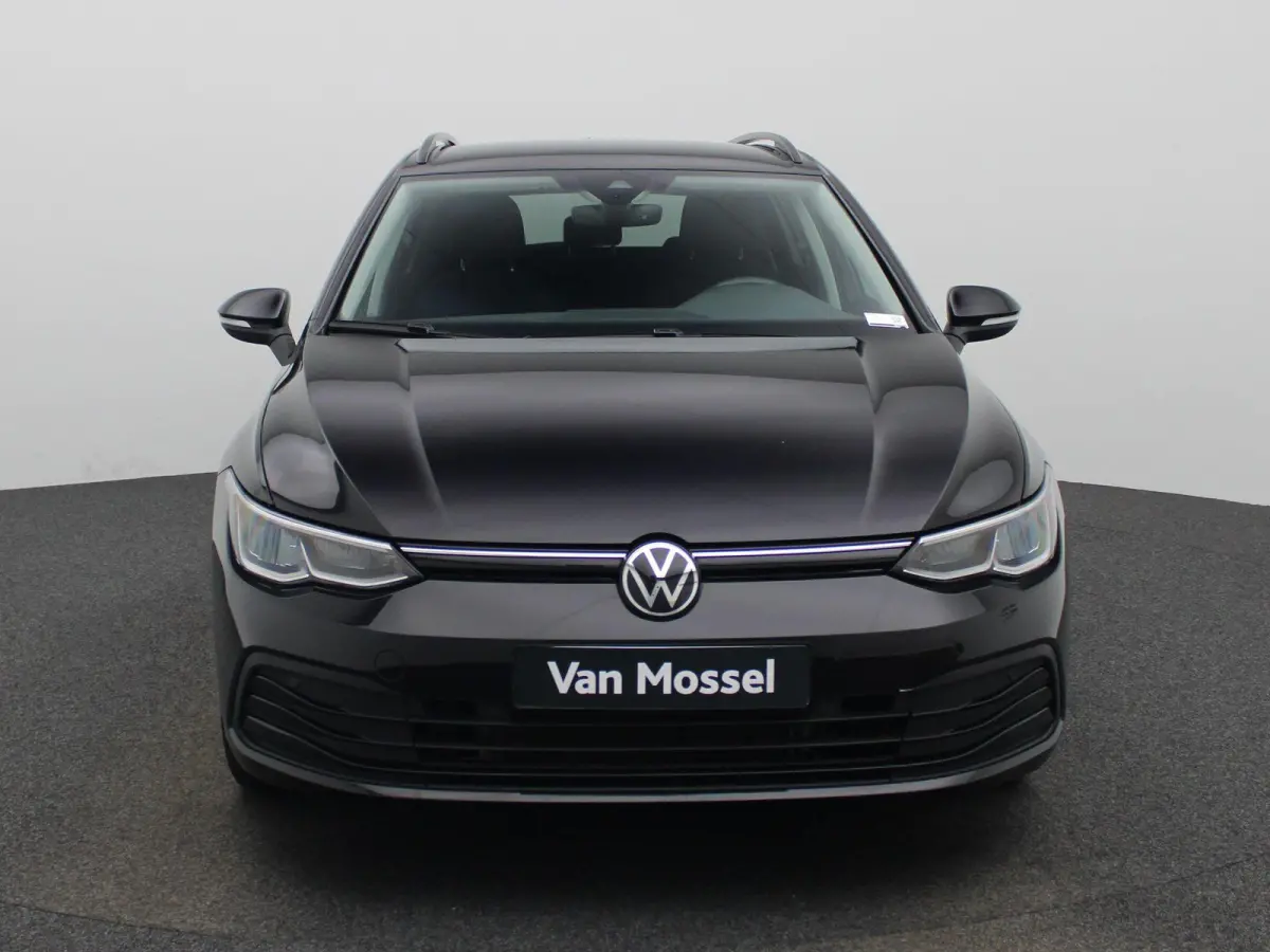 VIII 1.0 eTSI 81kW DSG Life | Automaat | Apple Carplay / Android Auto | Privacy Glass | Virtual Cockpit | Camera | LED Koplampen | Lichtmetalen Velgen |