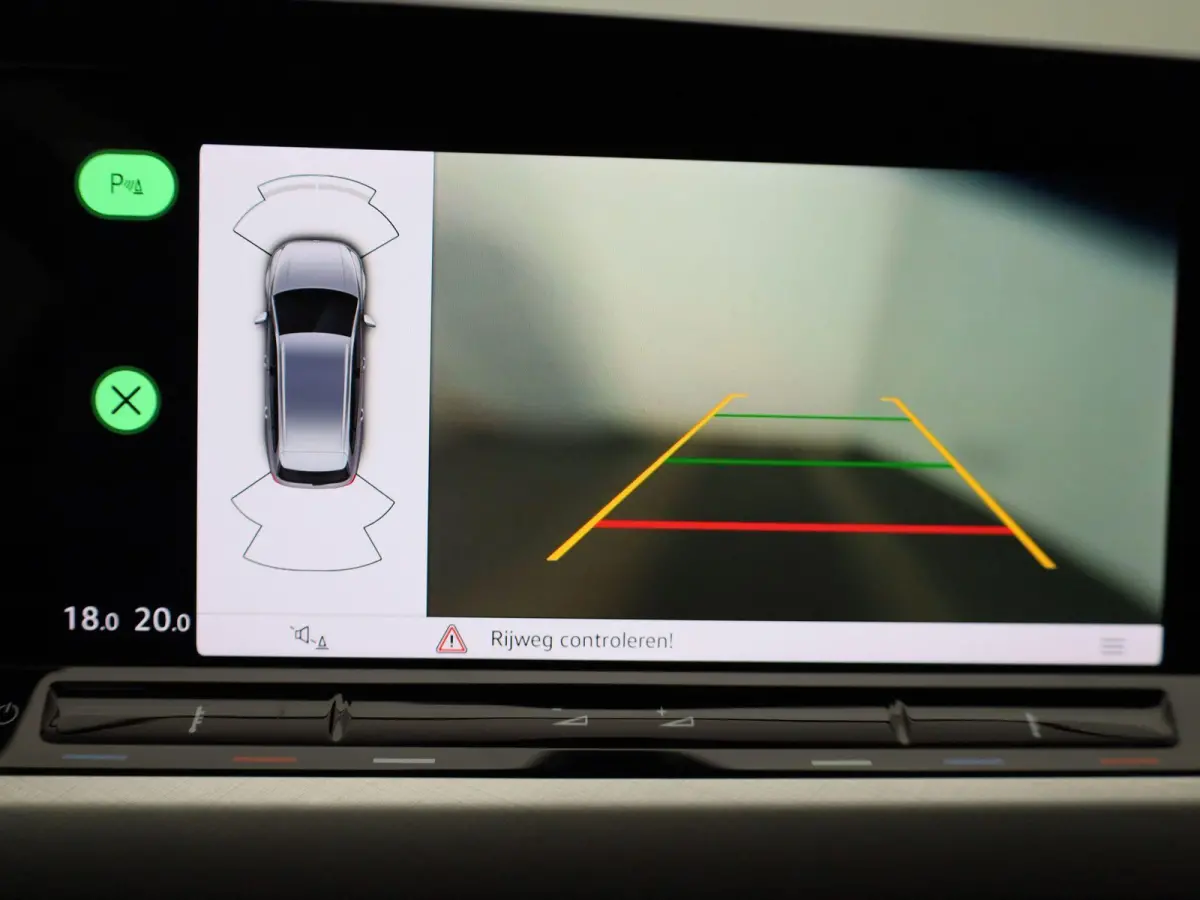 VIII 1.0 eTSI 81kW DSG Life | Automaat | Apple Carplay / Android Auto | Privacy Glass | Virtual Cockpit | Camera | LED Koplampen | Lichtmetalen Velgen |