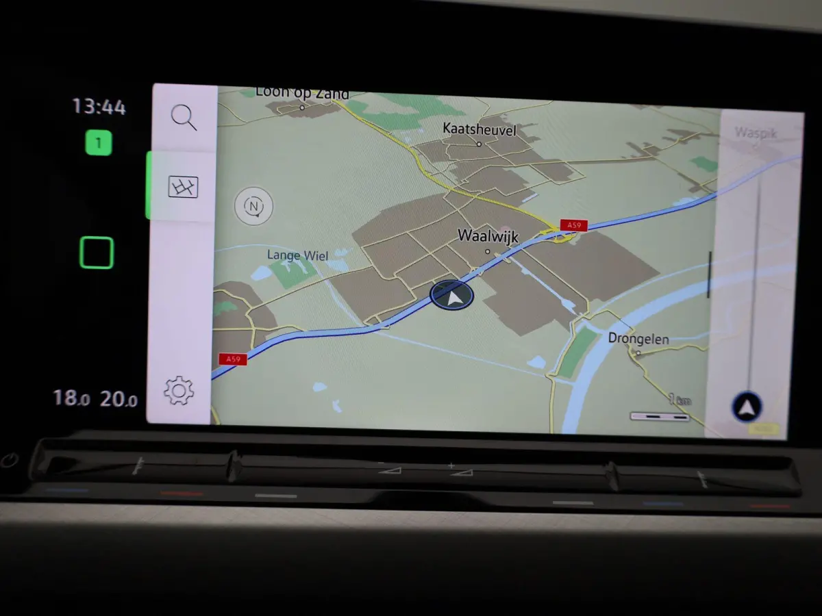 VIII 1.0 eTSI 81kW DSG Life | Automaat | Apple Carplay / Android Auto | Privacy Glass | Virtual Cockpit | Camera | LED Koplampen | Lichtmetalen Velgen |