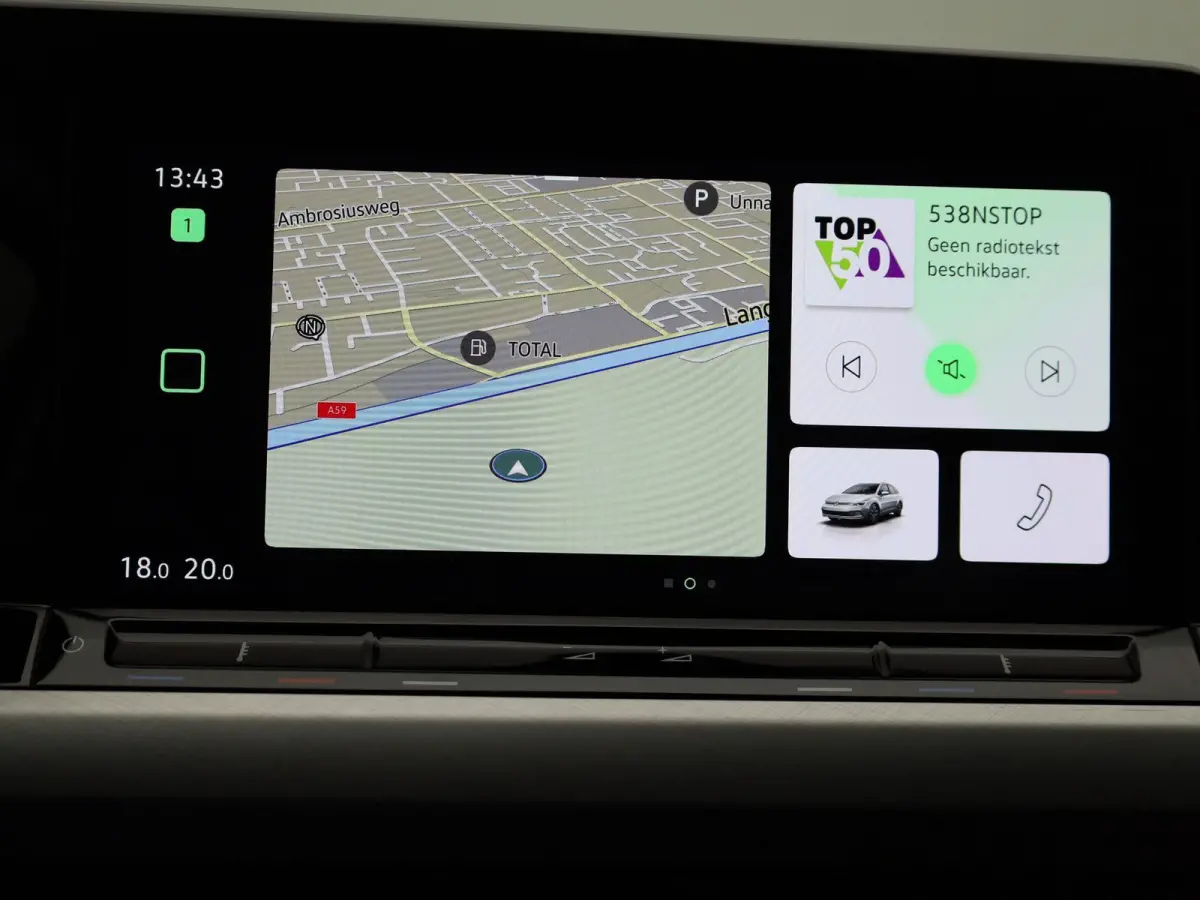 VIII 1.0 eTSI 81kW DSG Life | Automaat | Apple Carplay / Android Auto | Privacy Glass | Virtual Cockpit | Camera | LED Koplampen | Lichtmetalen Velgen |