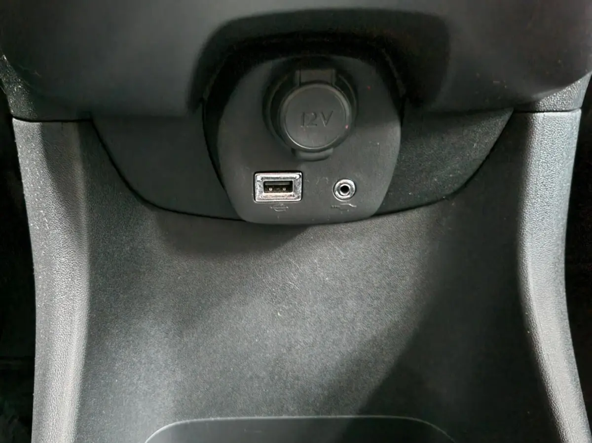1.0 VVT-i x-play Automaat