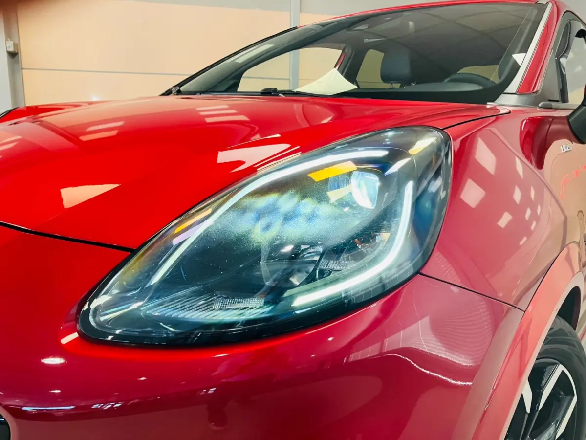 1.0 EcoBoost ST-Line X | CAMERA | LED | NAVI | CAR PLAY |