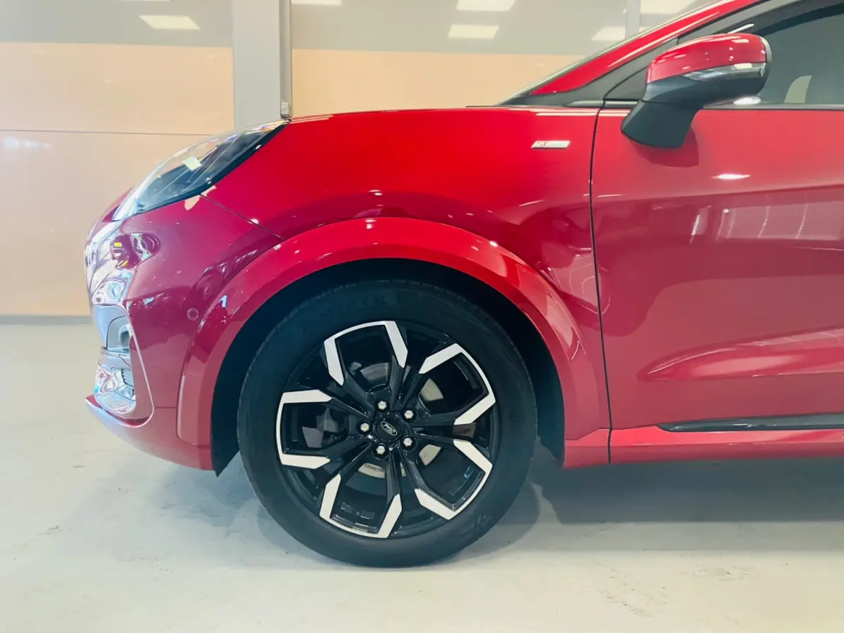1.0 EcoBoost ST-Line X | CAMERA | LED | NAVI | CAR PLAY |