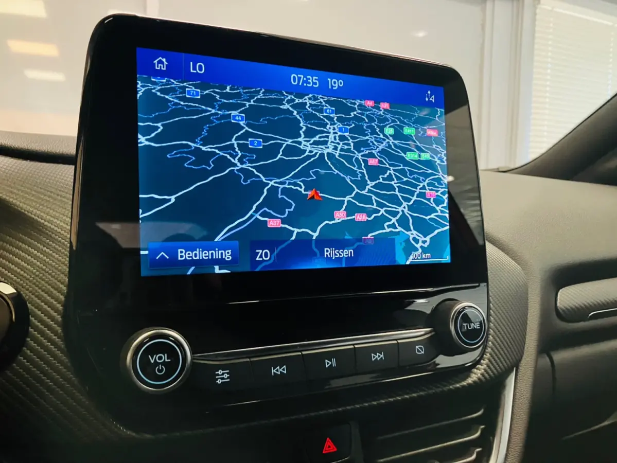 1.0 EcoBoost ST-Line X | CAMERA | LED | NAVI | CAR PLAY |