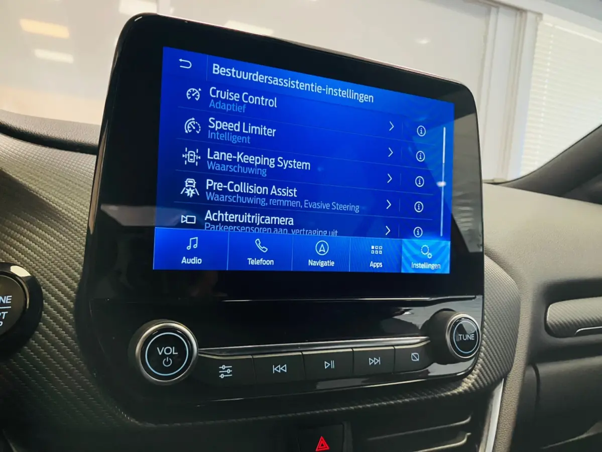 1.0 EcoBoost ST-Line X | CAMERA | LED | NAVI | CAR PLAY |