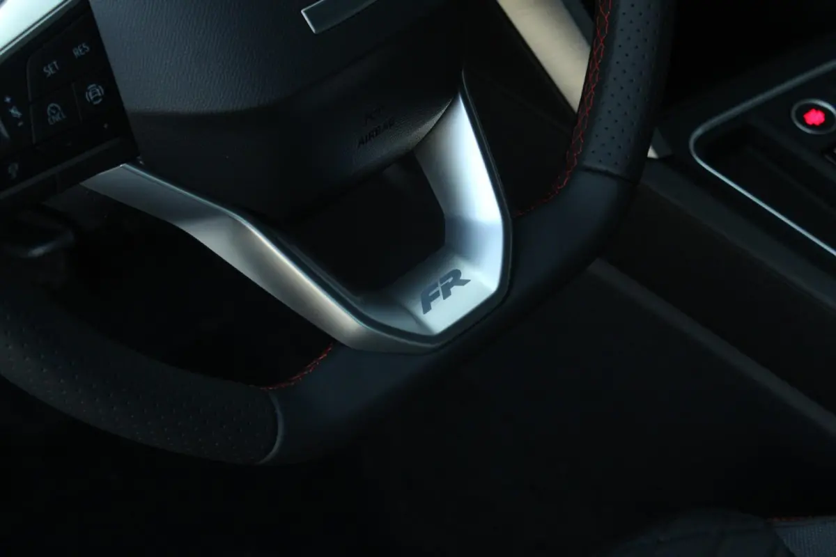 1.5 TSI e-Hybrid 204pk FR Business | Technology Pack | 18" Velgen