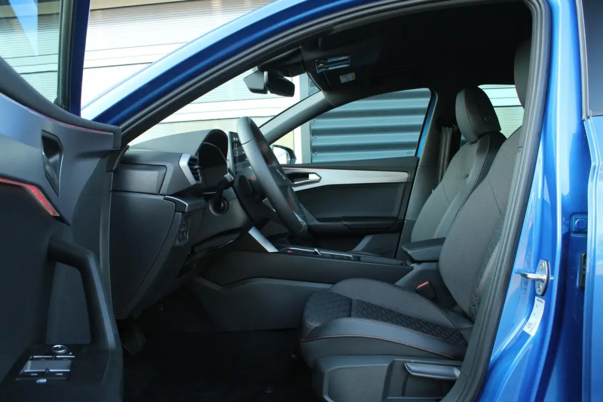 1.5 TSI e-Hybrid 204pk FR Business | Technology Pack | 18" Velgen